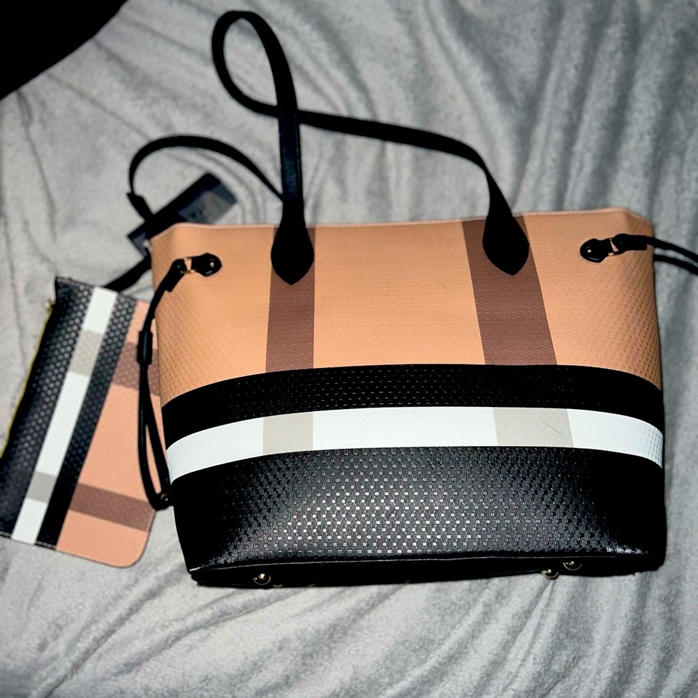 Large Tote w/matching mini bag
